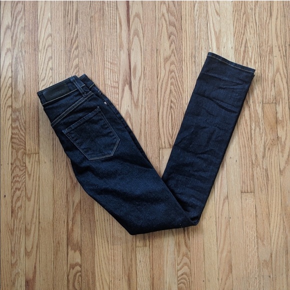 NWOT Aritzia High Rise Cigarette Jean - Picture 1 of 6